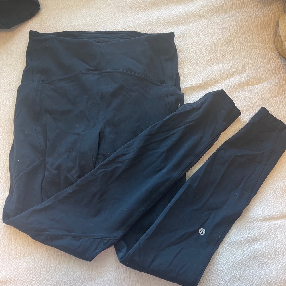 Lululemon athletic leggings with pockets